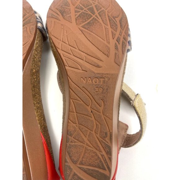 Naot Pixie Cheetah Kiss Red Women's Sandal Size 39 Animal Print Ankle Strap - Picture 7 of 11